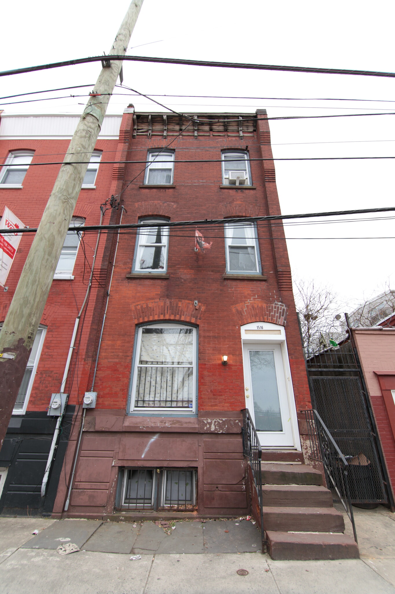 1516 W Montgomery Ave, Philadelphia, PA à vendre Photo principale– Image 1 sur 2