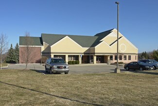 Plus de détails pour 4949 Plainfield Ave NE, Grand Rapids, MI - Bureau à vendre