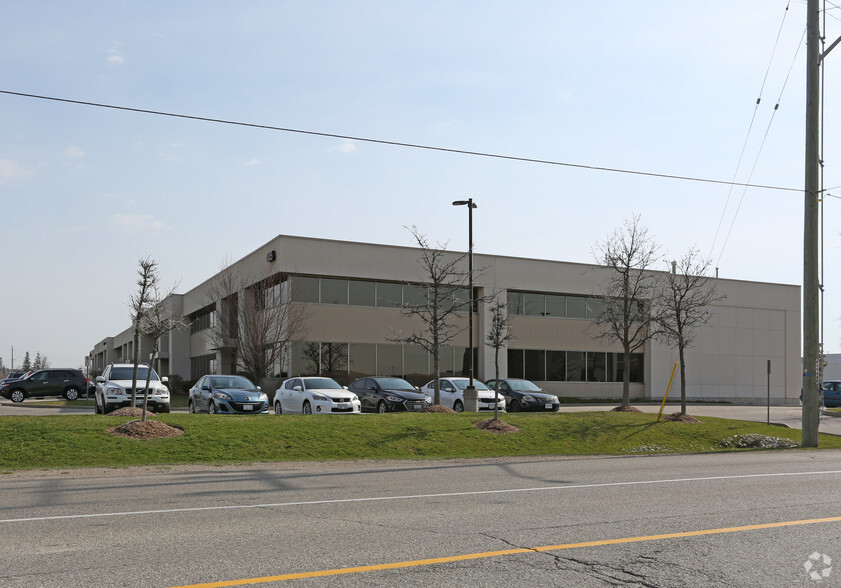 405 Maple Grove Rd, Cambridge, ON à louer - Photo principale – Image 1 sur 6