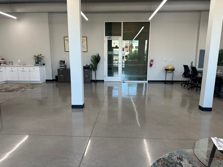 6601 E McDowell Rd, Scottsdale, AZ à louer - Photo de l’immeuble – Image 3 sur 25