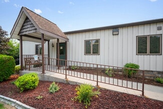 Plus de détails pour 6417 Stockhausen Ln, West Bend, WI - Local d’activités à vendre