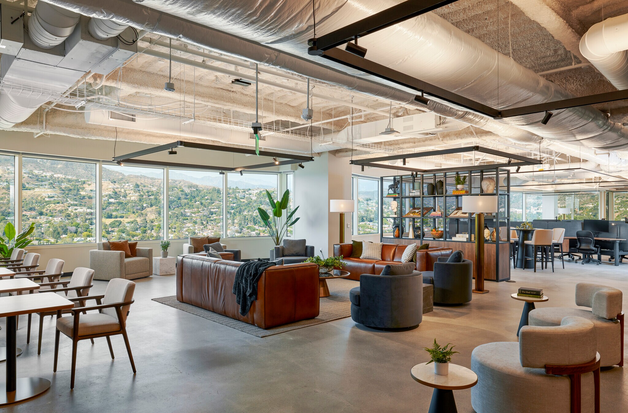 800 N Brand Blvd, Glendale, CA à louer Photo principale– Image 1 sur 11