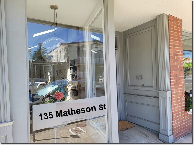 135 Matheson St, Healdsburg, CA à louer - Photo de l’immeuble – Image 2 sur 8