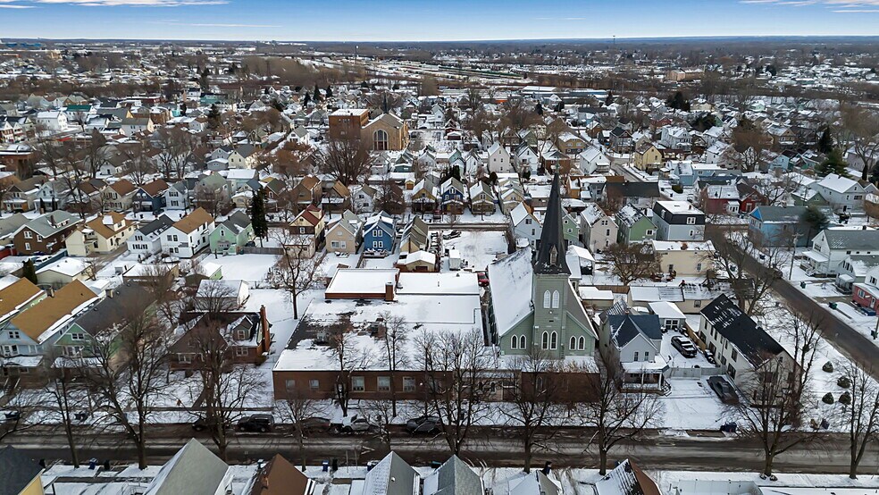 115 Gold St, Buffalo, NY à vendre - Photo de l’immeuble – Image 2 sur 92