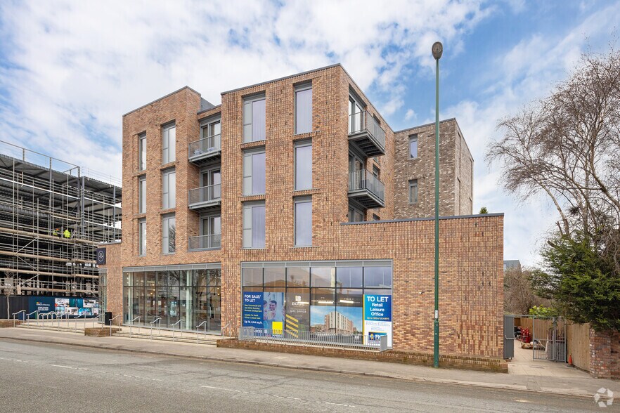 Meadow Ln, Nottingham à louer - Photo de l’immeuble – Image 3 sur 8