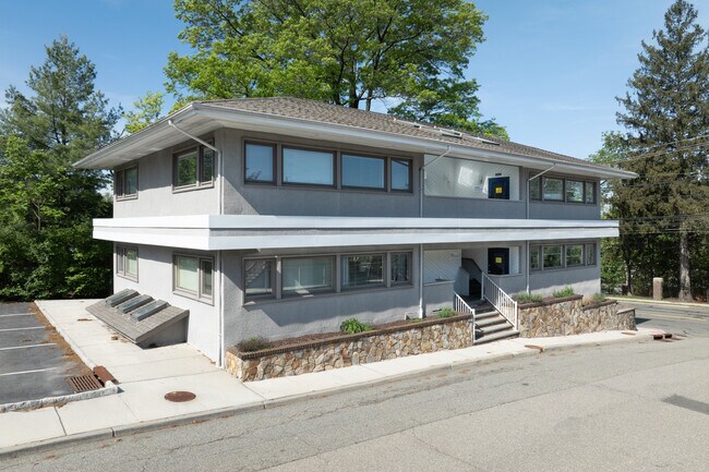 Plus de détails pour 500 Prospect Ave, West Orange, NJ - Bureau à vendre