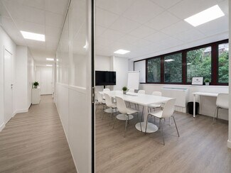 Plus de détails pour 16-24 Rue Cabanis, Paris - Bureau à louer