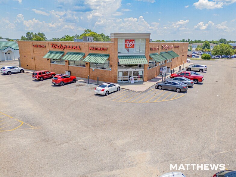 2041 E Main St, Dothan, AL à vendre - Photo de l’immeuble – Image 1 sur 4