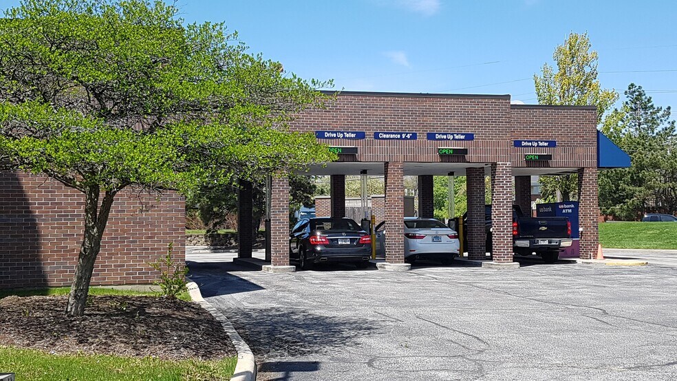 19950 Governors Hwy, Olympia Fields, IL à louer - Photo de l’immeuble – Image 3 sur 9