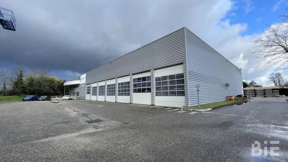 Bureau dans Mérignac à louer - Photo de l’immeuble – Image 1 sur 14