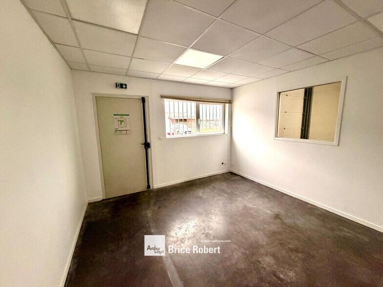170 Rue De L'Artisanat, Saint-André-de-Corcy à louer - Photo intérieure – Image 3 sur 4