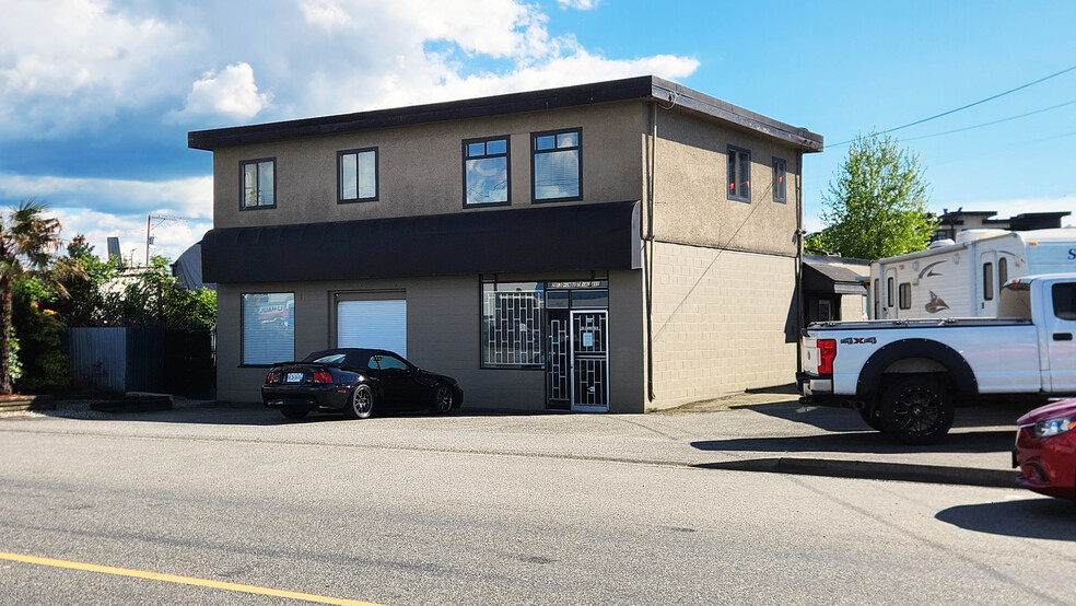 20130 Industrial Ave, Langley, BC à vendre - Photo de l’immeuble – Image 2 sur 15