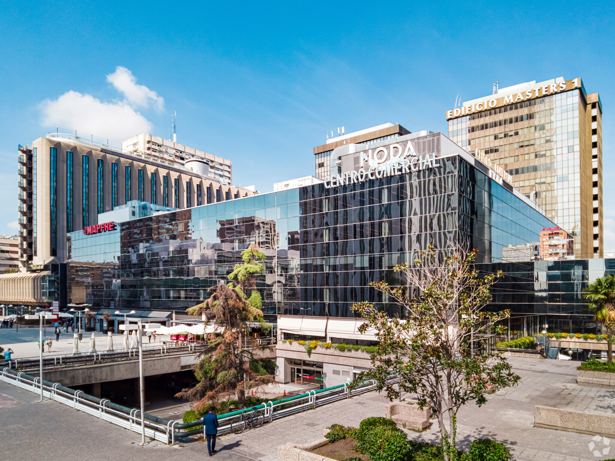 Avenida General Perón, 40, Madrid, Madrid à louer Photo principale– Image 1 sur 16