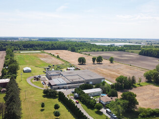 Plus de détails pour 324 County Road 34, Kingsville, ON - Industriel/Logistique à vendre