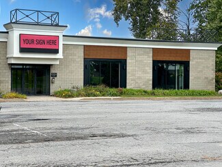 Plus de détails pour 805 Brookdale Ave, Cornwall, ON - Local commercial à louer