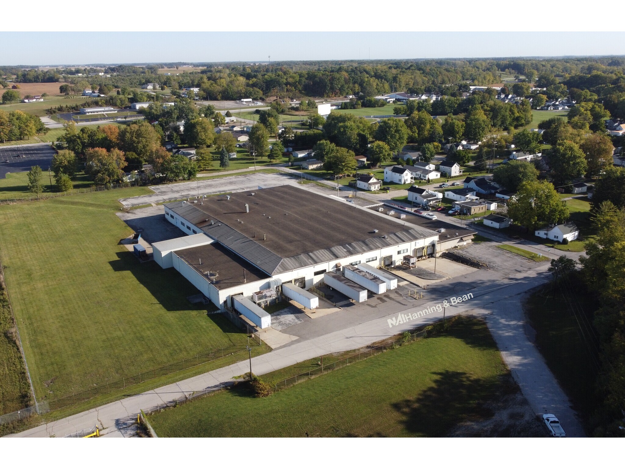 1230 Sabine St, Huntington, IN à louer Photo principale– Image 1 sur 2