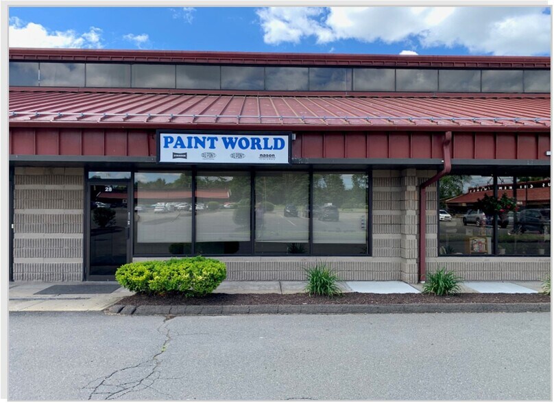 950 Yale Ave, Wallingford, CT à louer - Photo de l’immeuble – Image 1 sur 5