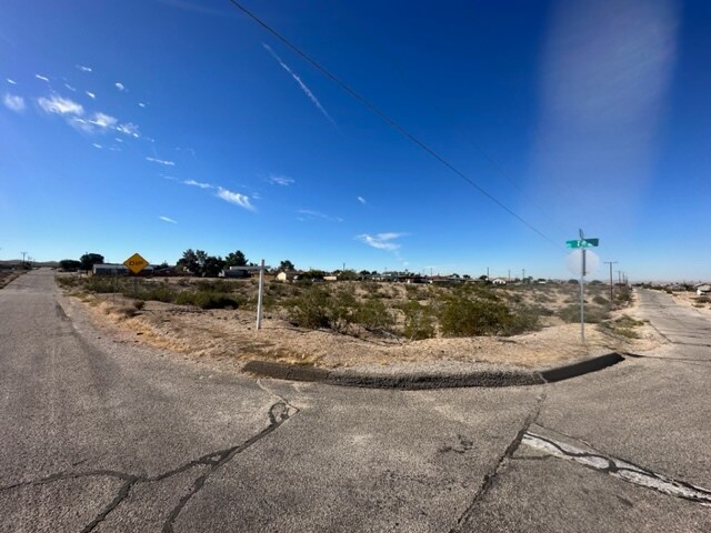 Church Ave, Barstow, CA à vendre - Photo principale – Image 1 sur 6