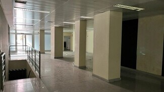 Plus de détails pour Calle María de Guzmán, 49, Madrid - Local commercial à louer