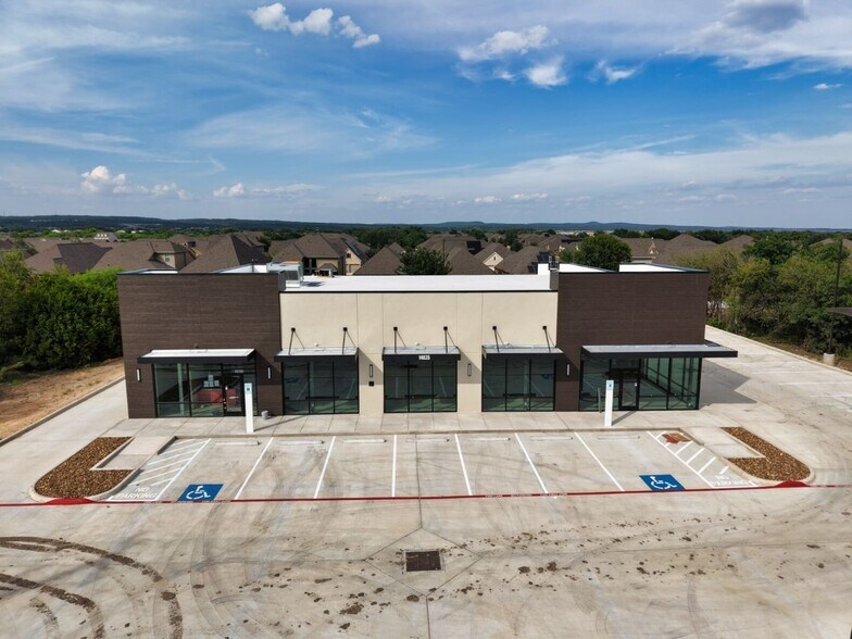 14835 Culebra rd, San Antonio, TX à louer - Photo principale – Image 1 sur 5