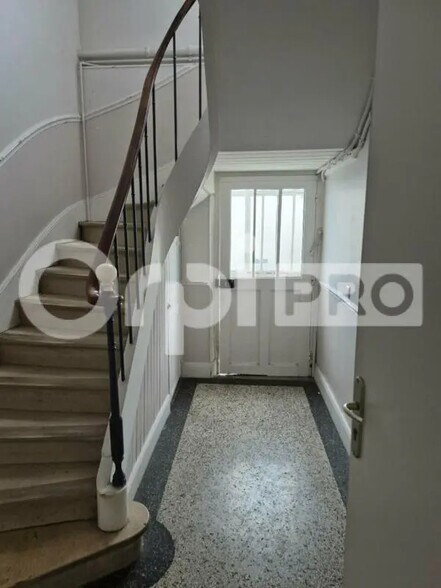 Local d'activités dans Épernay à vendre - Photo intérieure – Image 2 sur 8