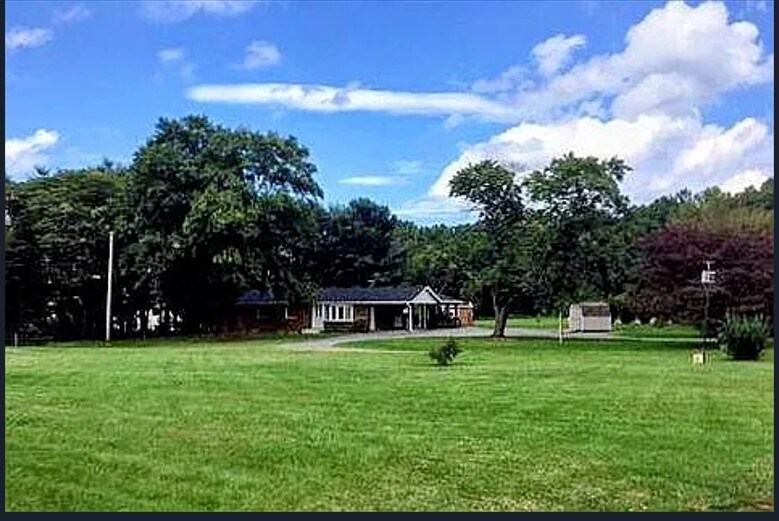1227 Waugh Chapel Rd, Gambrills, MD à vendre - Photo de l’immeuble – Image 2 sur 7