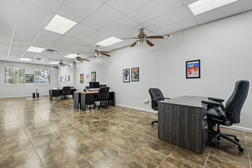 10600 Griffin Rd, Cooper City, FL à louer - Photo intérieure – Image 2 sur 25