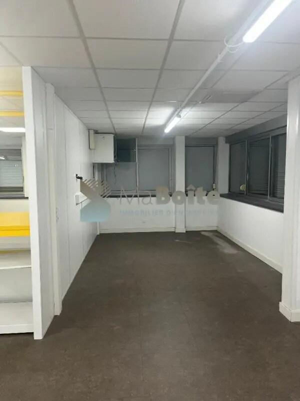 Plus de détails pour Local commercial à louer