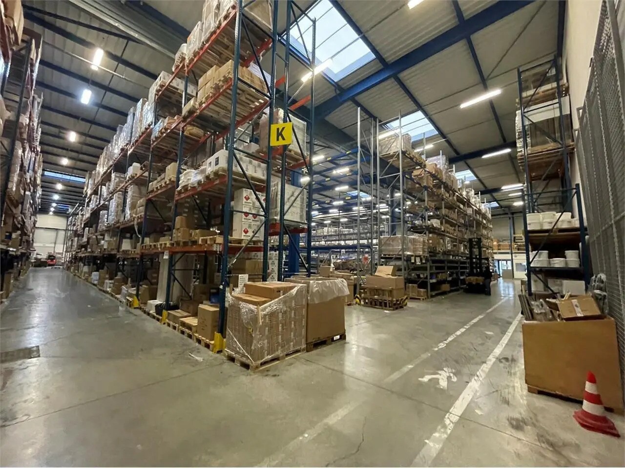 Bureau dans Miribel à louer Photo intérieure– Image 1 sur 1