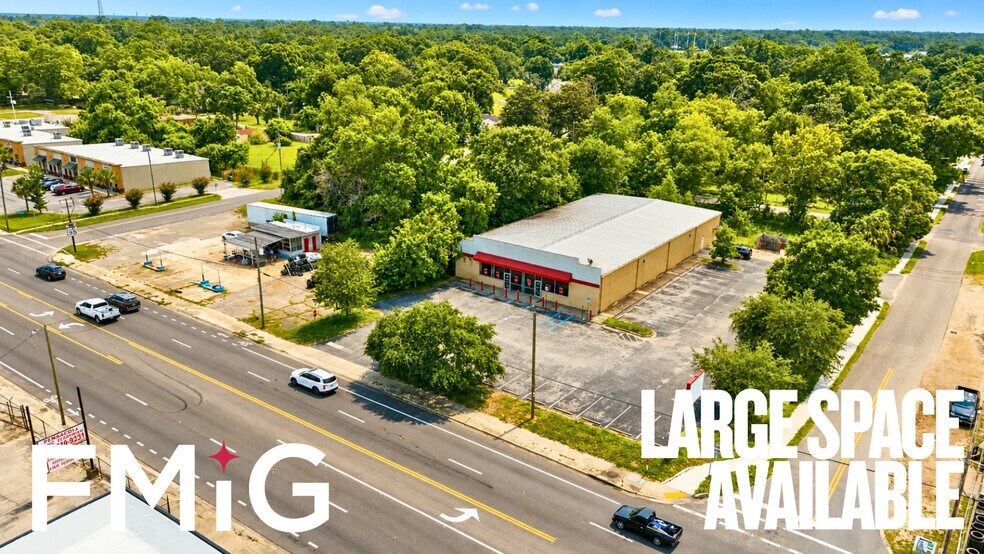 1717 N Pace Blvd, Pensacola, FL à vendre - Photo de l’immeuble – Image 1 sur 8