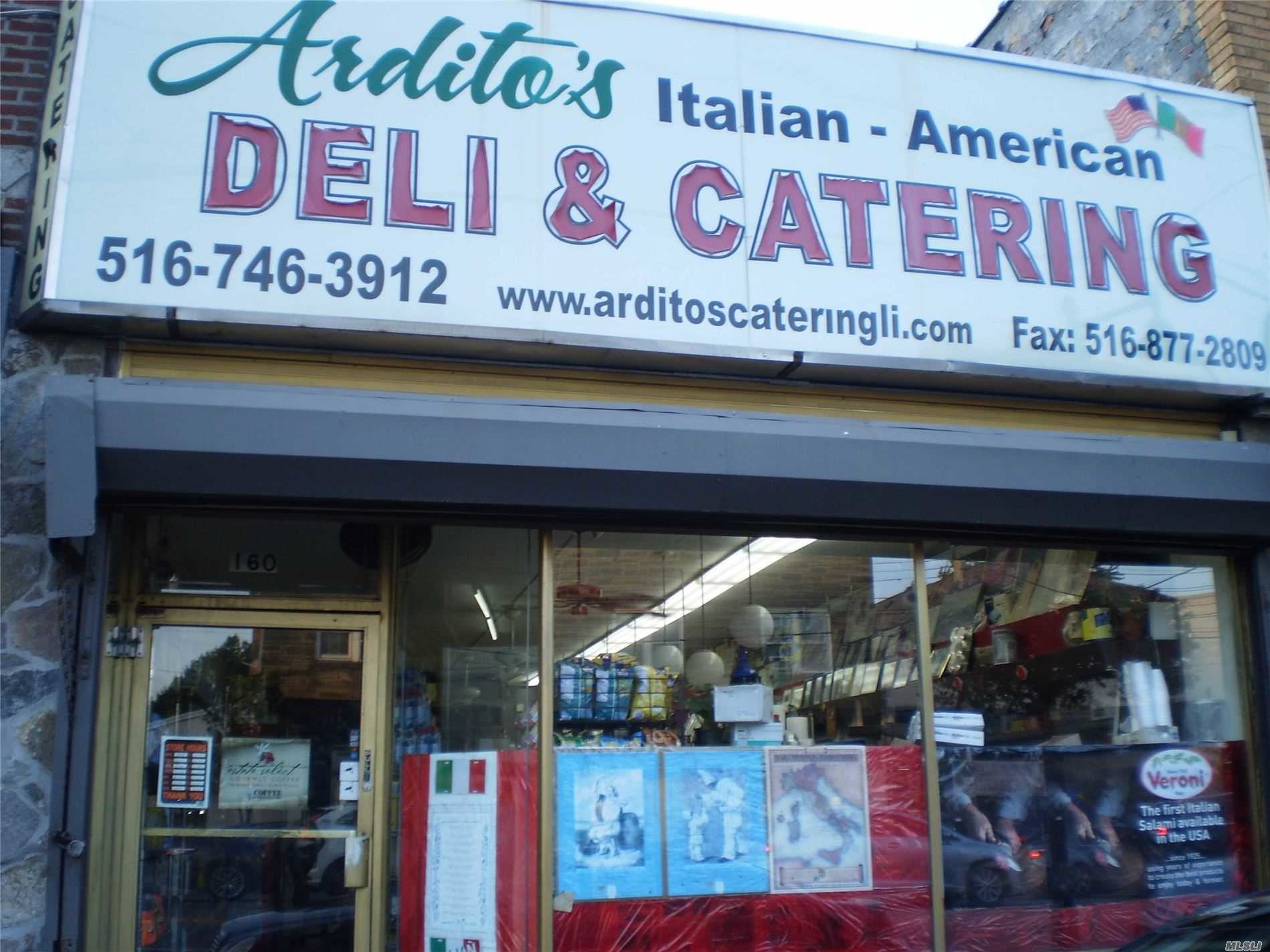 160 Jericho Tpke, Mineola, NY à vendre Photo principale– Image 1 sur 15