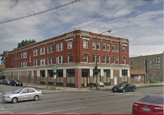 1601 N Lawndale Ave, Chicago, IL à louer - Photo de l’immeuble – Image 1 sur 8