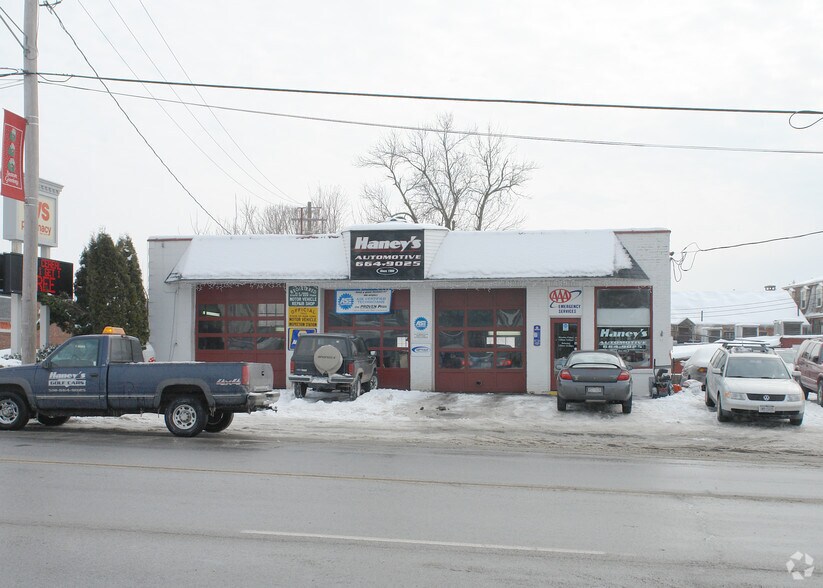 11 S Central Ave, Mechanicville, NY à vendre - Photo de l’immeuble – Image 2 sur 2