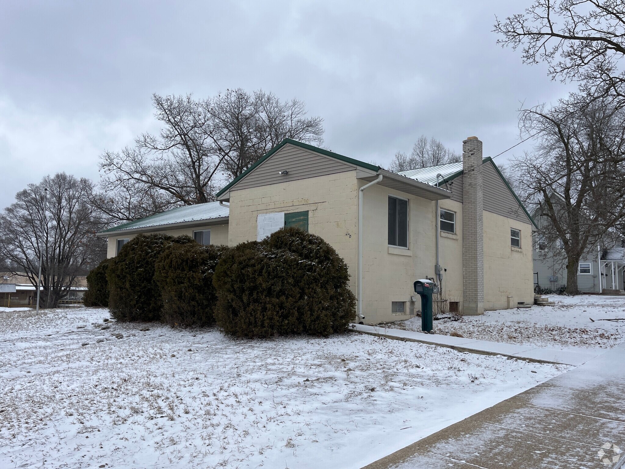 240 Ashfield St, Belding, MI à vendre Autre– Image 1 sur 2