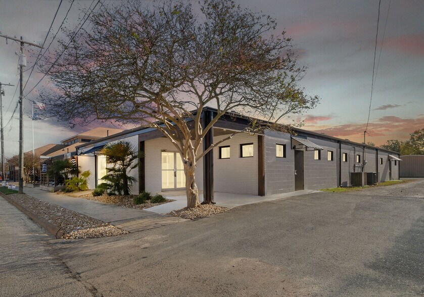 213 W 2nd St, Deridder, LA à louer - Photo de l’immeuble – Image 1 sur 10