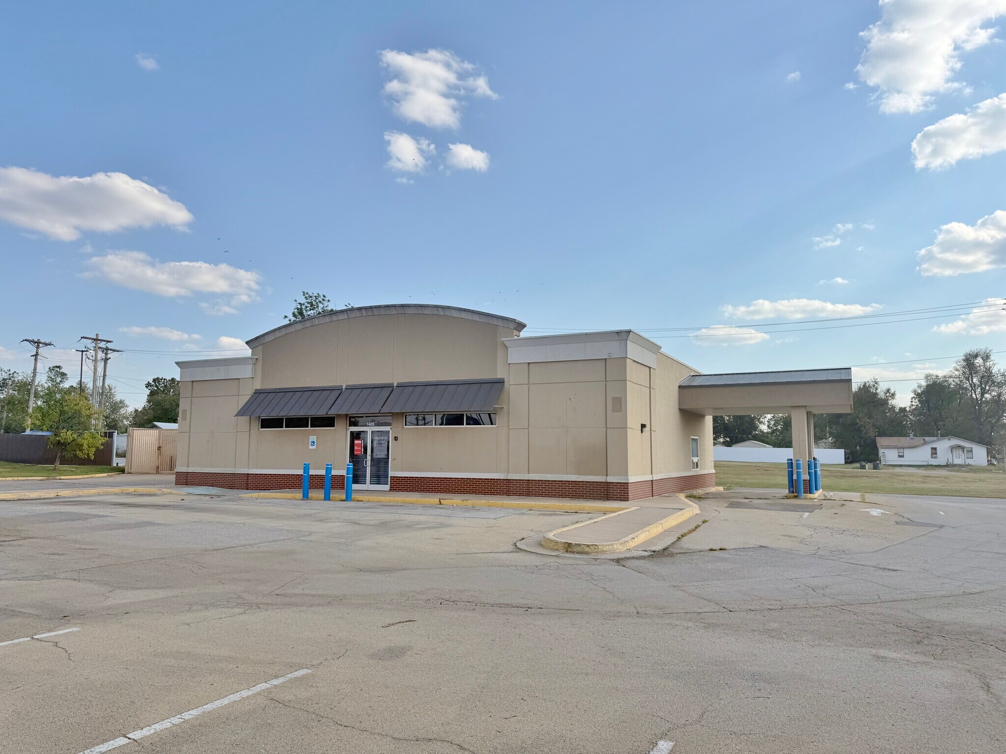 1405 E Main St, Cushing, OK à louer Photo principale– Image 1 sur 7
