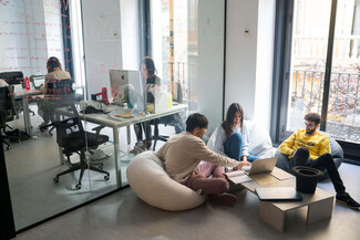 Plus de détails pour Calle De Las Huertas, 11, Madrid - Coworking à louer