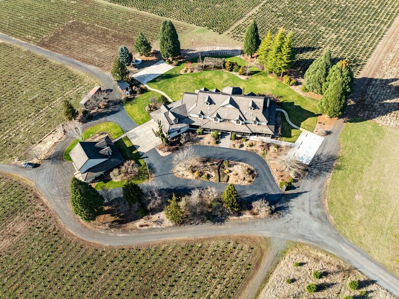 24250 S Raney Ln, Estacada, OR à vendre - Photo de l’immeuble – Image 3 sur 48