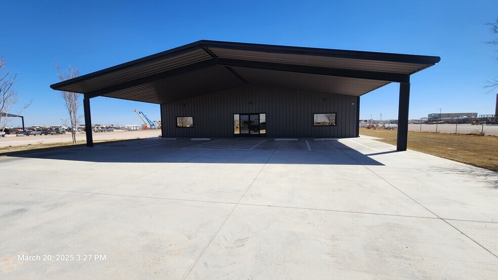 4516 County 130 rd, Midland, TX à louer - Photo de l’immeuble – Image 2 sur 31