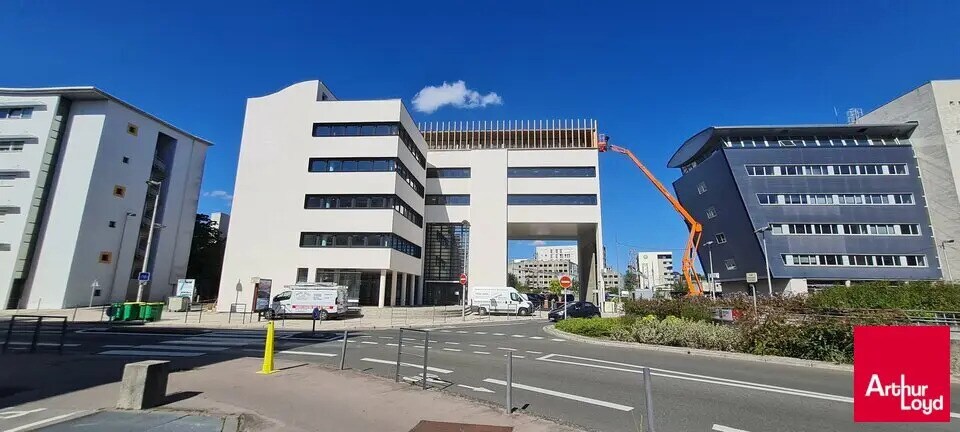 Bureau dans Le Mans à louer - Photo de l’immeuble – Image 3 sur 6