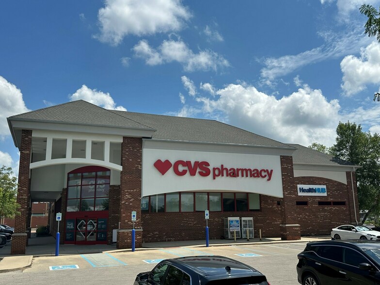 11591 Olio Rd, Fishers, IN à vendre - Photo de l’immeuble – Image 1 sur 22