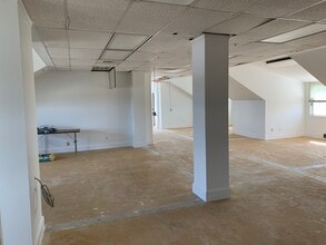 602 S King St, Leesburg, VA à louer Photo intérieure– Image 2 sur 5