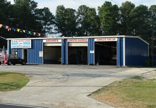 4513 Covington Hwy, Decatur, GA à louer Photo de l’immeuble– Image 1 sur 5