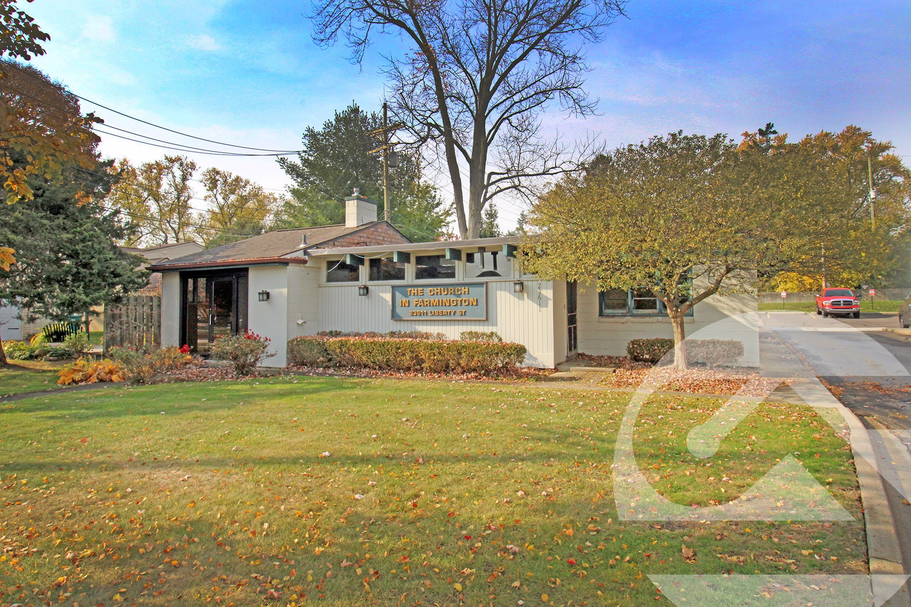 23611 Liberty St, Farmington, MI à vendre Photo de l’immeuble– Image 1 sur 5