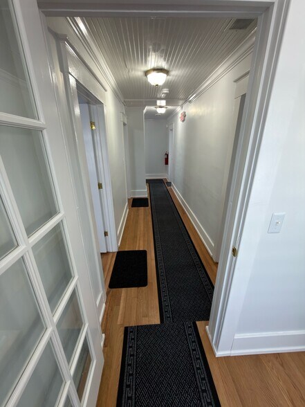 2520 Rochester Rd, Royal Oak, MI à louer - Photo de l’immeuble – Image 3 sur 12
