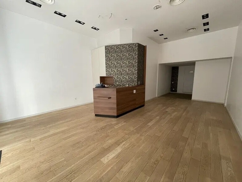 Local commercial dans Lyon à louer - Photo intérieure – Image 2 sur 3