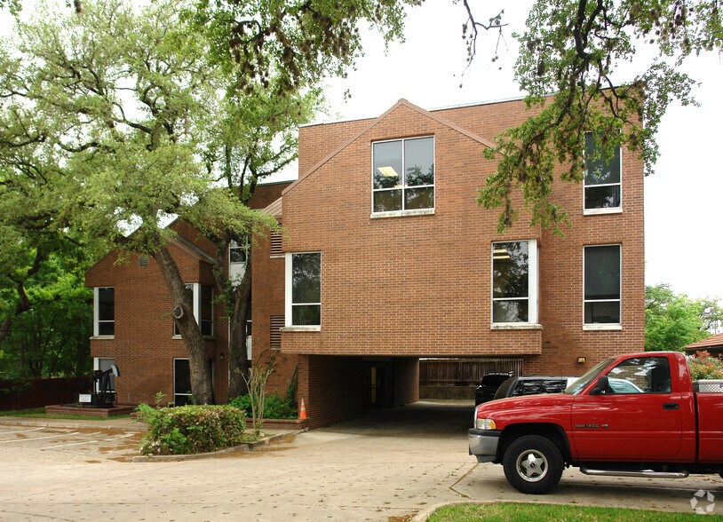 510 Hearn St, Austin, TX à louer - Photo de l’immeuble – Image 2 sur 3