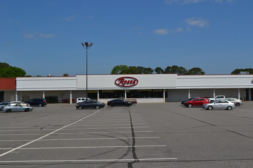 3080-3108 Airline Blvd, Portsmouth, VA à louer - Photo de l’immeuble – Image 1 sur 9