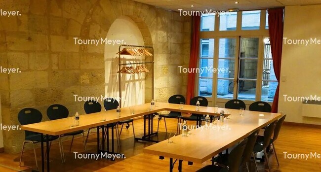 Plus de détails pour Bureau à louer