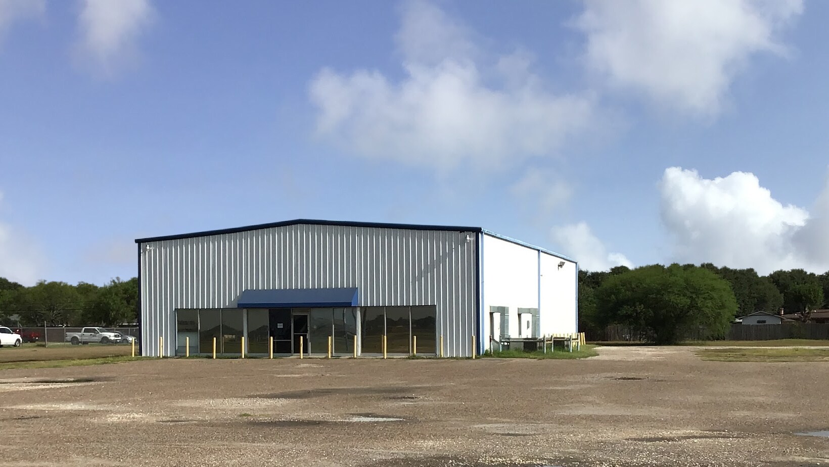 9434 Leopard St, Corpus Christi, TX à louer Photo de l’immeuble– Image 1 sur 13